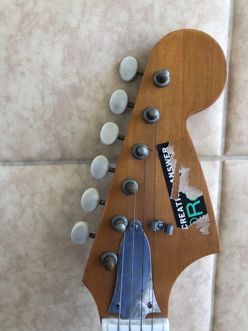 エレキギター　(メーカー不明)(G70)