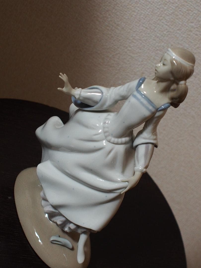 リヤドロ 　シンデレラ　フィギュリン　LLADRO 　陶磁器　美品