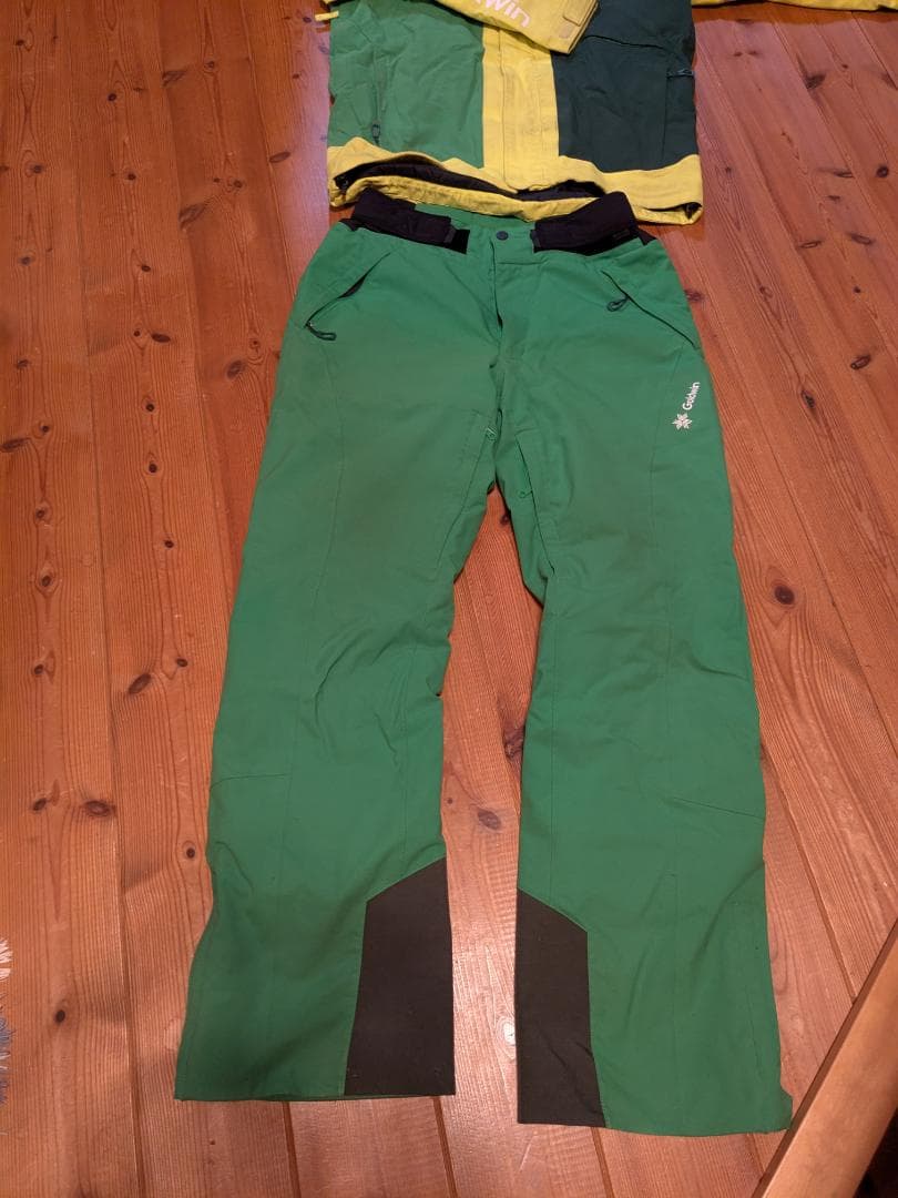 ゴールドウィン　デモスキーウェア