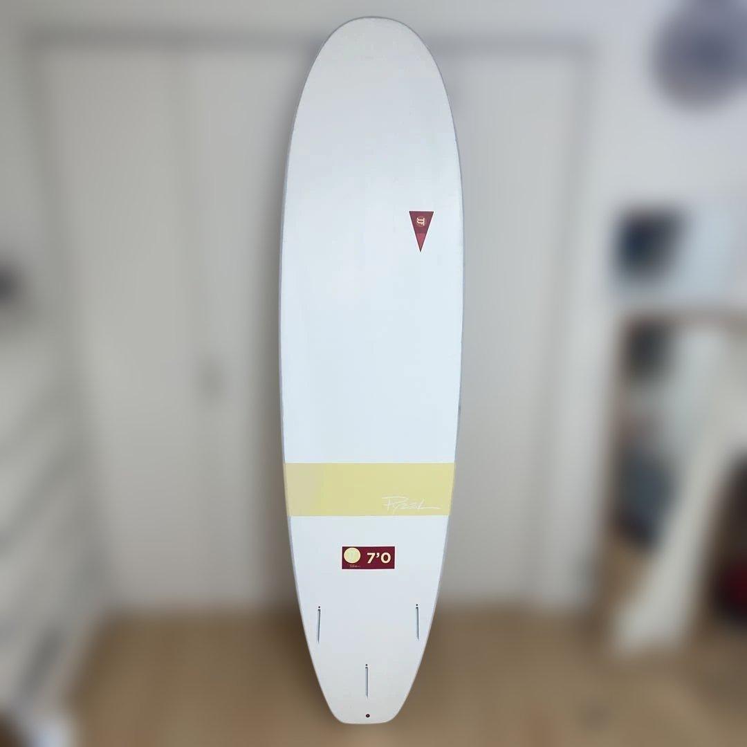Pyzel サーフボード 7'0 LOG JJF