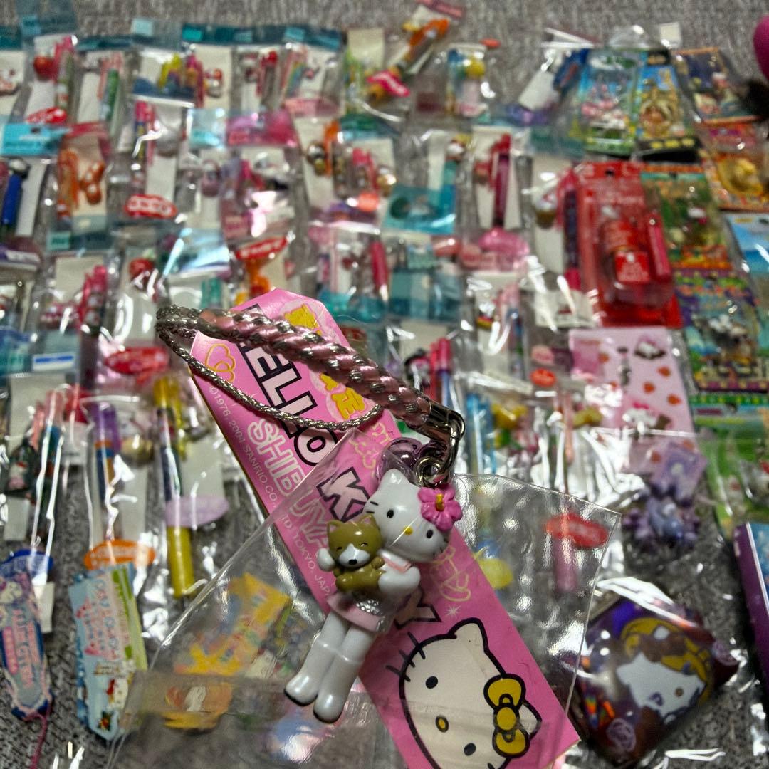 Hellokitty ハローキティ　大量　ご当地　ストラップ　ペン　セット