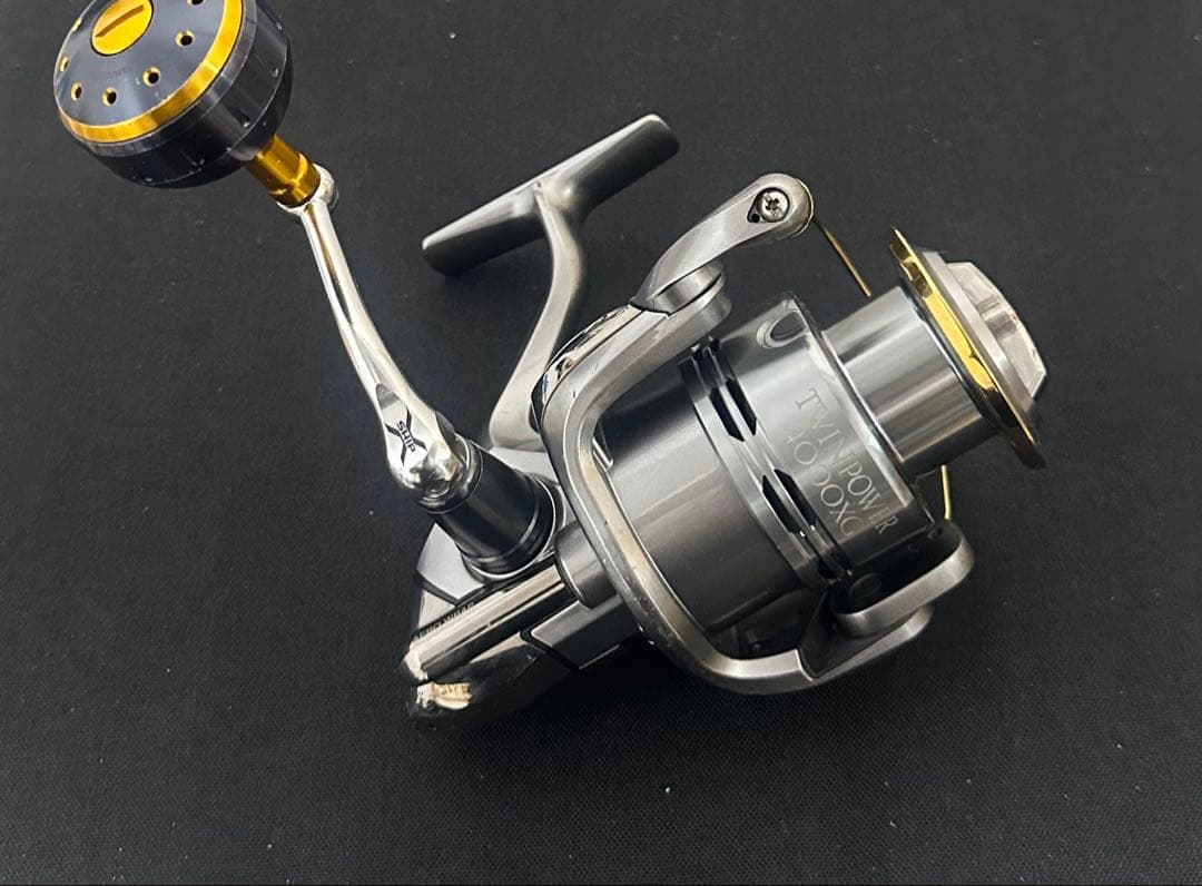 TWINPOWER 4000XG リール