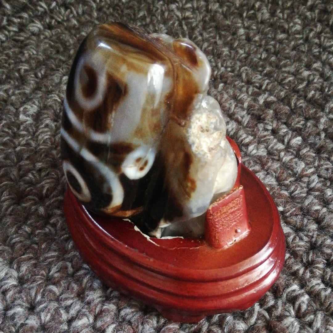 チベット仏教大きめ天然メノウ専用台座付き