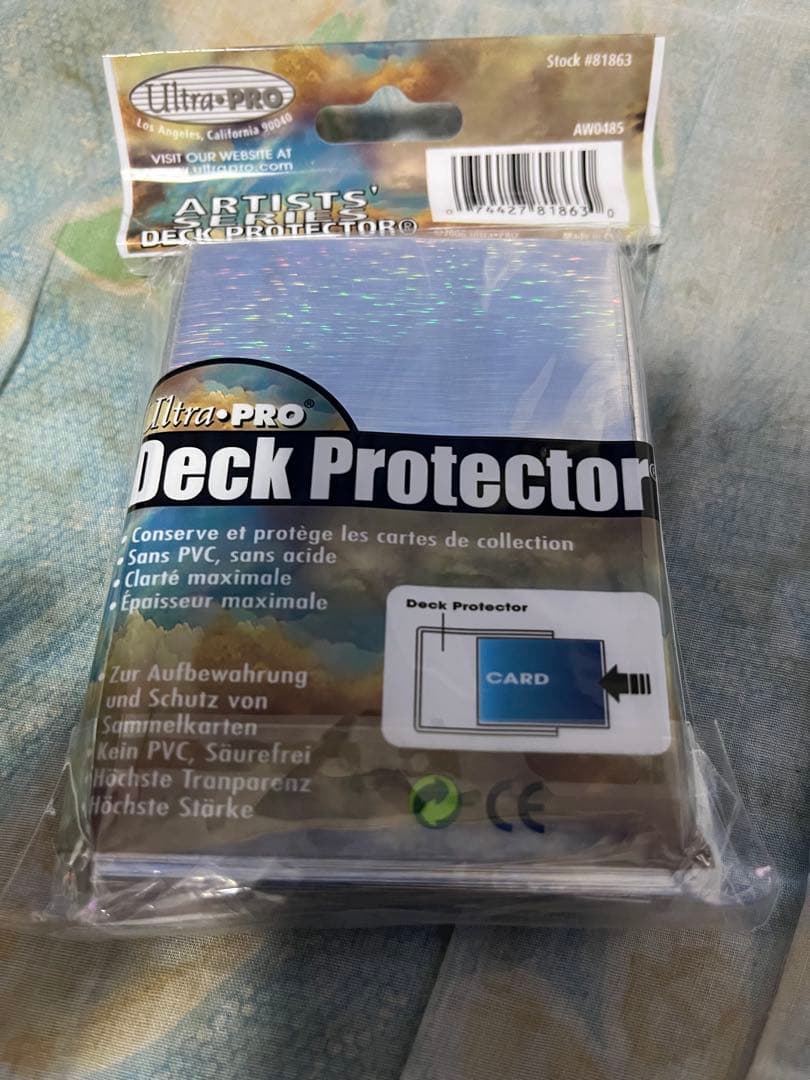 新品未開封　Ultra Pro Deck Protector 50枚入り