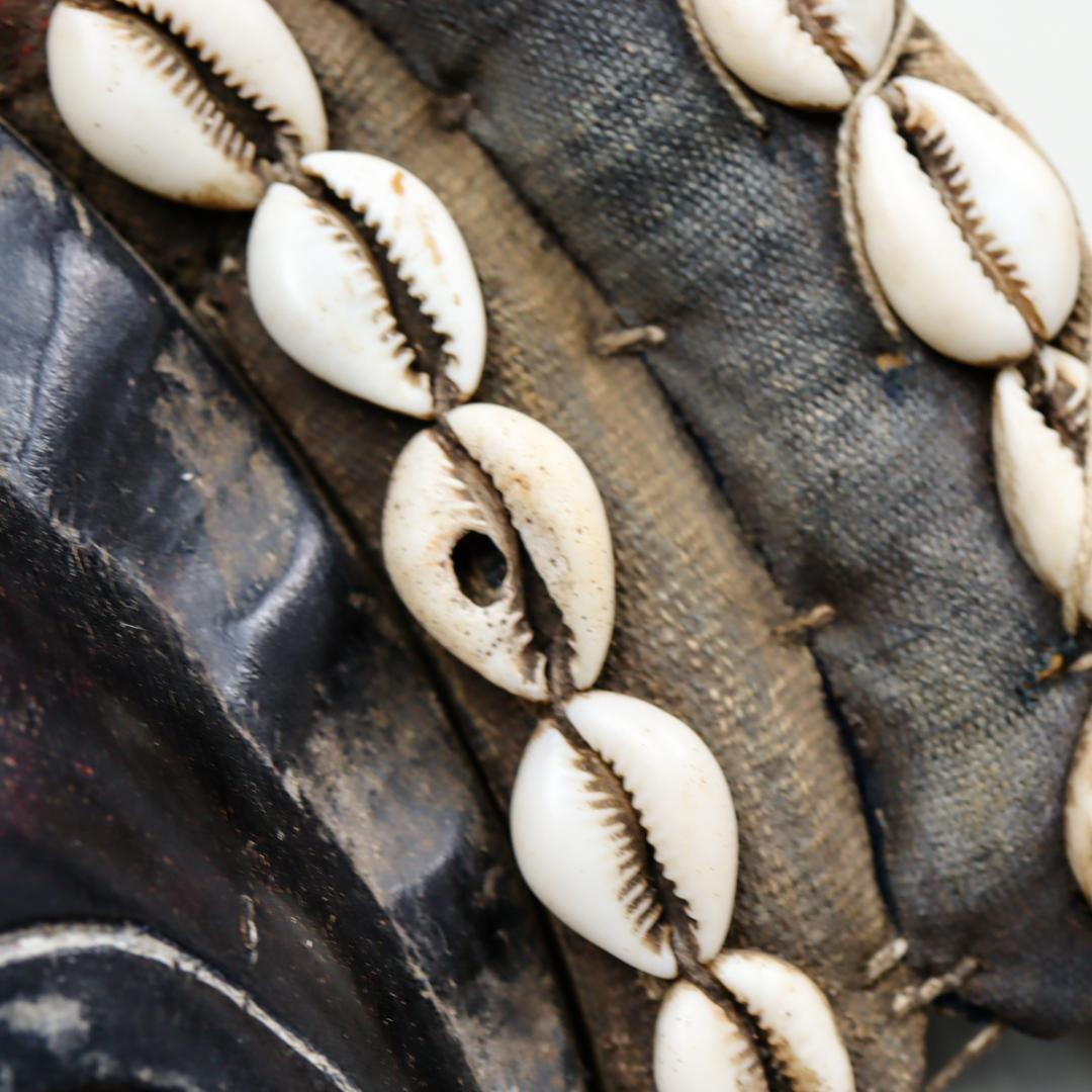 アンゴラ共和国 チョクウェ族 ムカンダ マスク