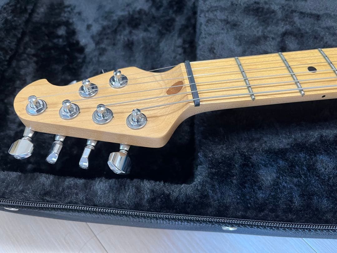  Guitar モデル ケース付 軽量 クラインギタータイプ