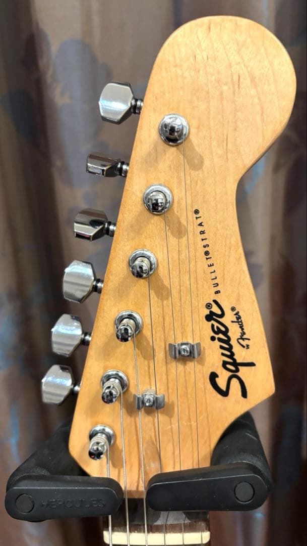 水色のSquier ストラト美品