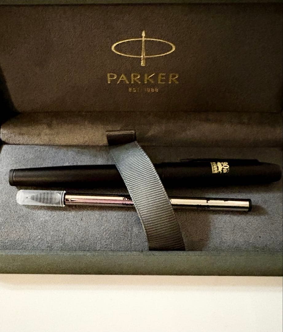 東京競馬場90th記念 PARKER パーカー IM 5thオールブラック 細字