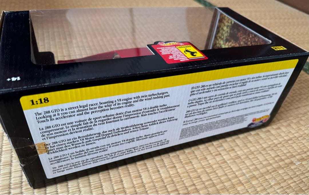 ミニカー Hot Wheels Ferrari 288 GTO 1:18