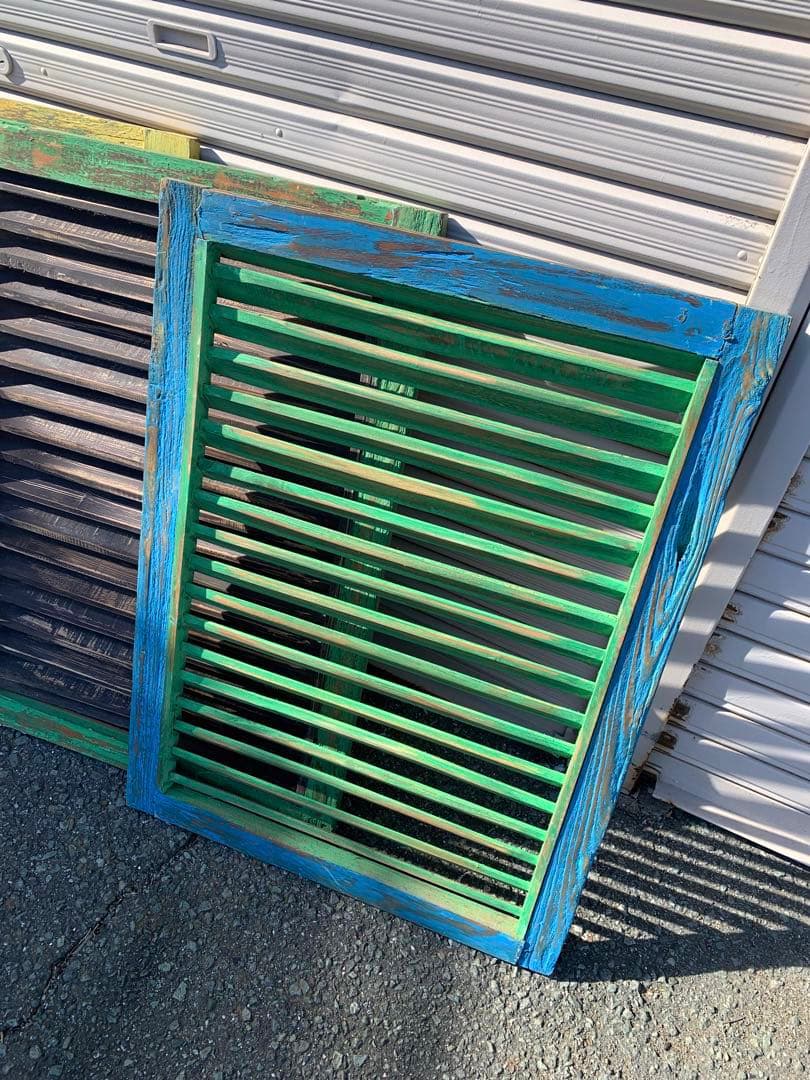 アンティークウッドボレー(鎧戸)