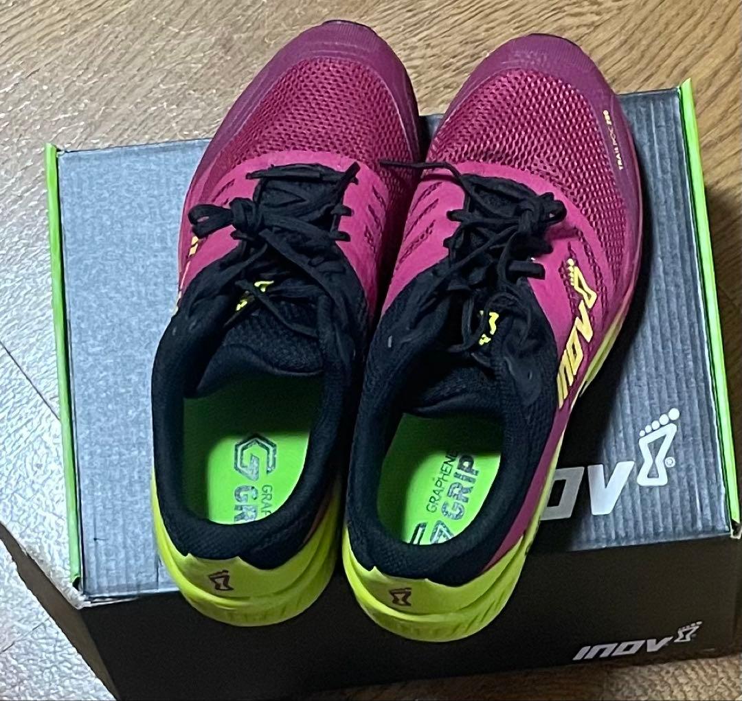 トレイルランニングシューズ　INOV-8 24.5cm