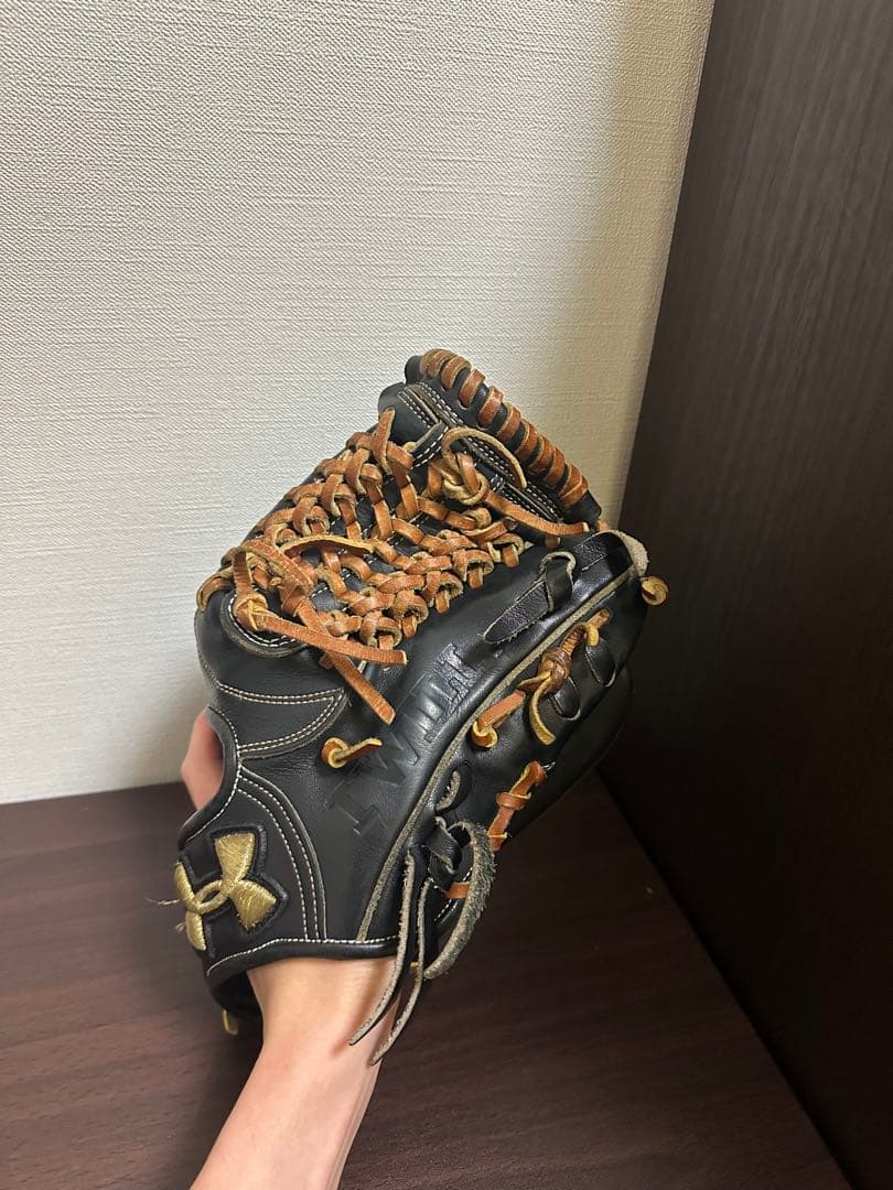 アンダーアーマー 硬式グローブ 内野手用 松田宣浩モデル ブラック