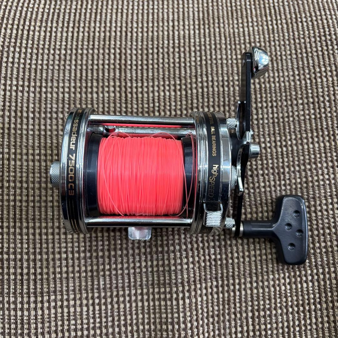Ambassadeur 7500C リール 赤色ライン