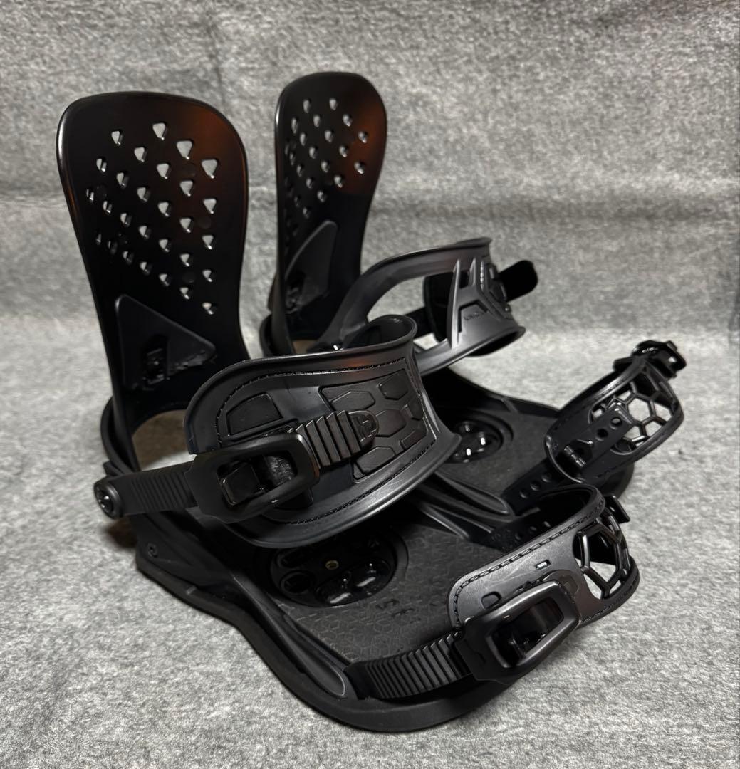 Union Strata ユニオン ストラータ ビンディング