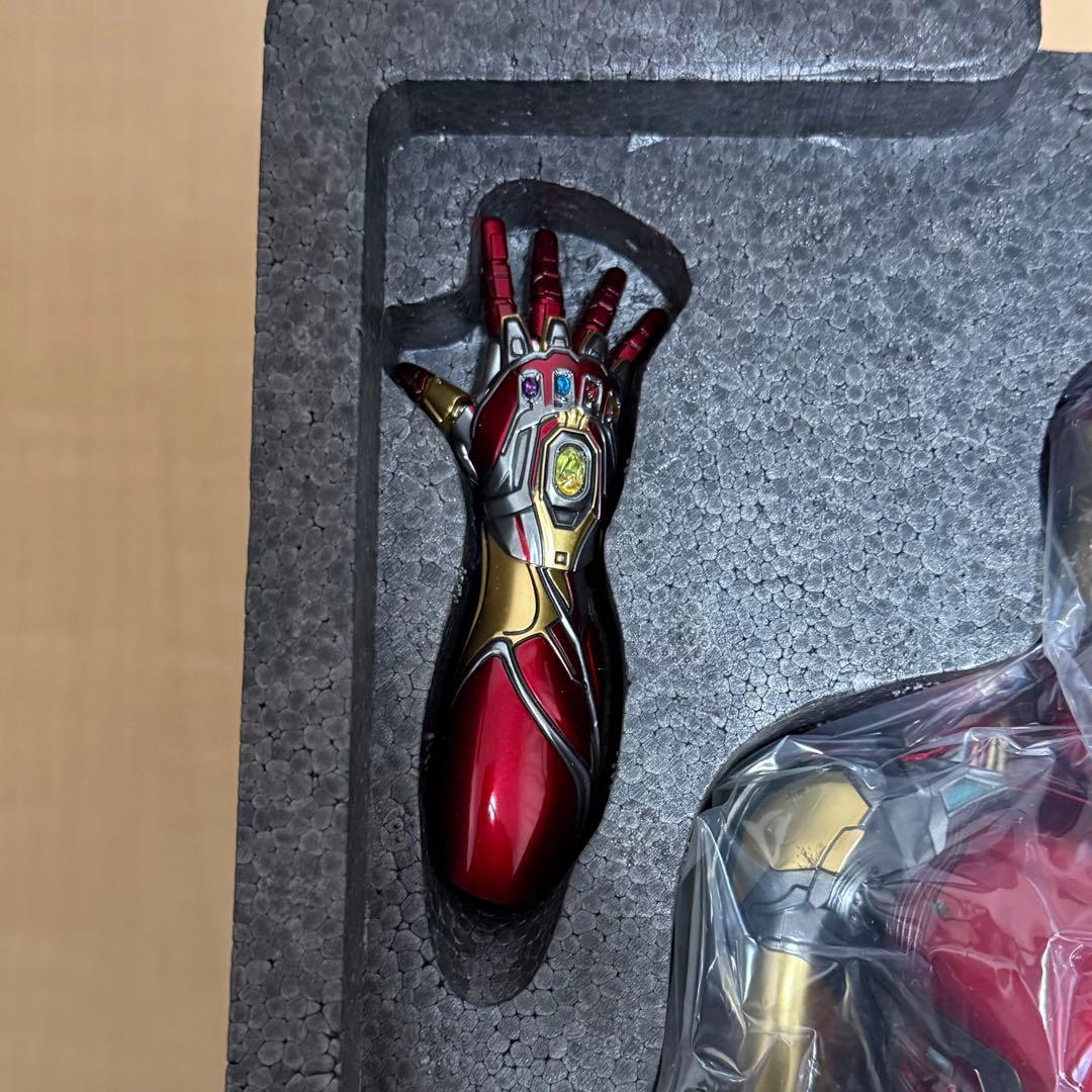 ホットトイズ アイアンマン マーク85