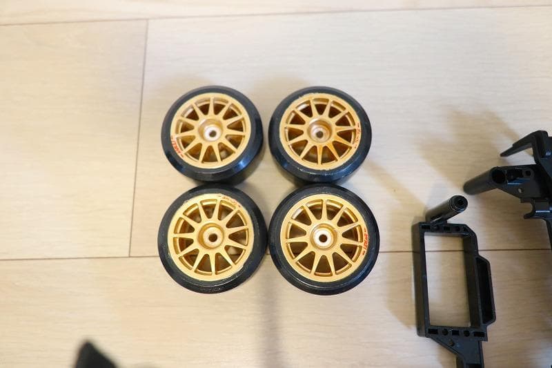 F*U様 ☆半完成☆　タミヤ　MB-01（ドリフト） yokomo reved