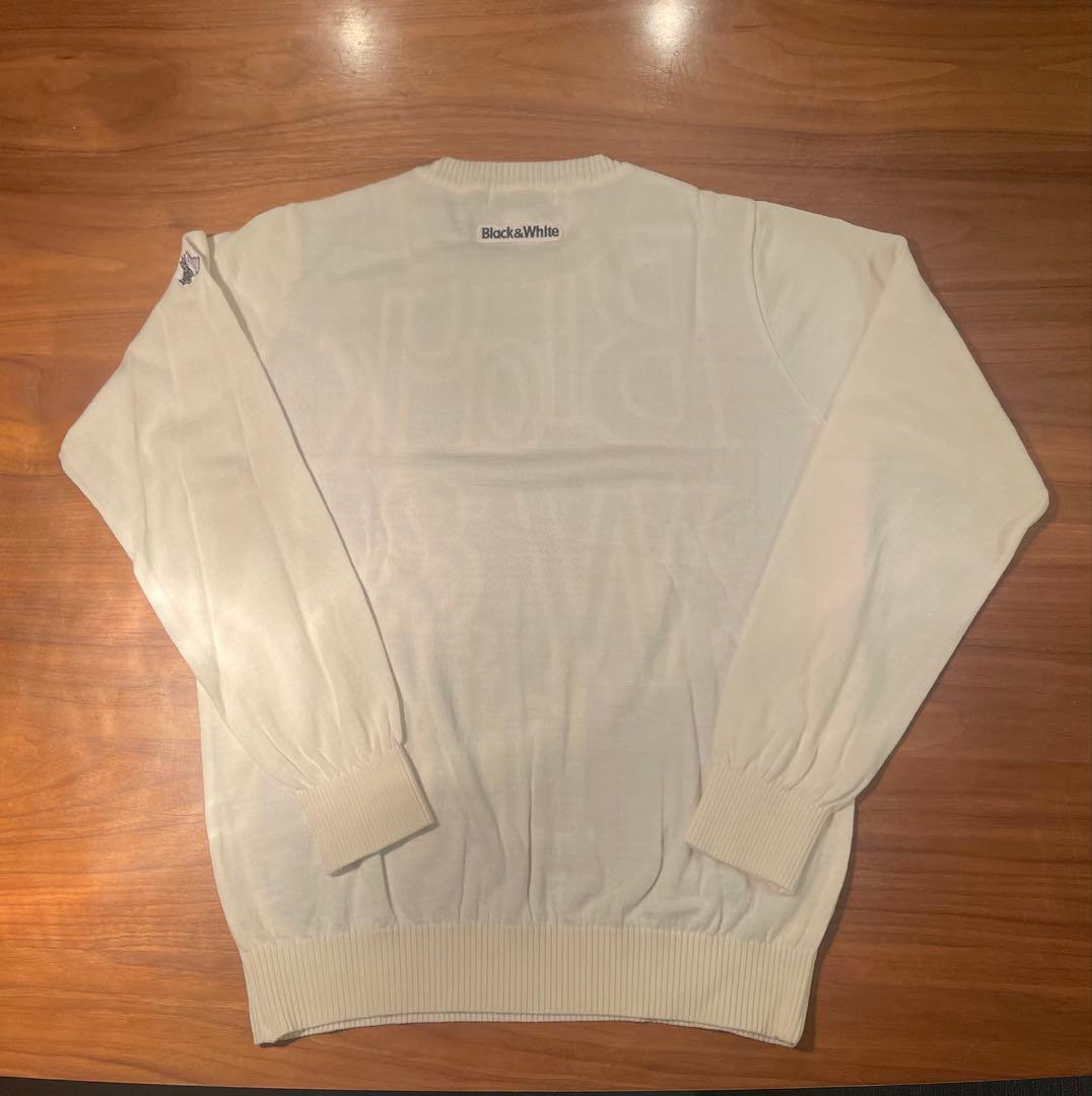 ブラック＆ホワイト文字デザインニットセーター