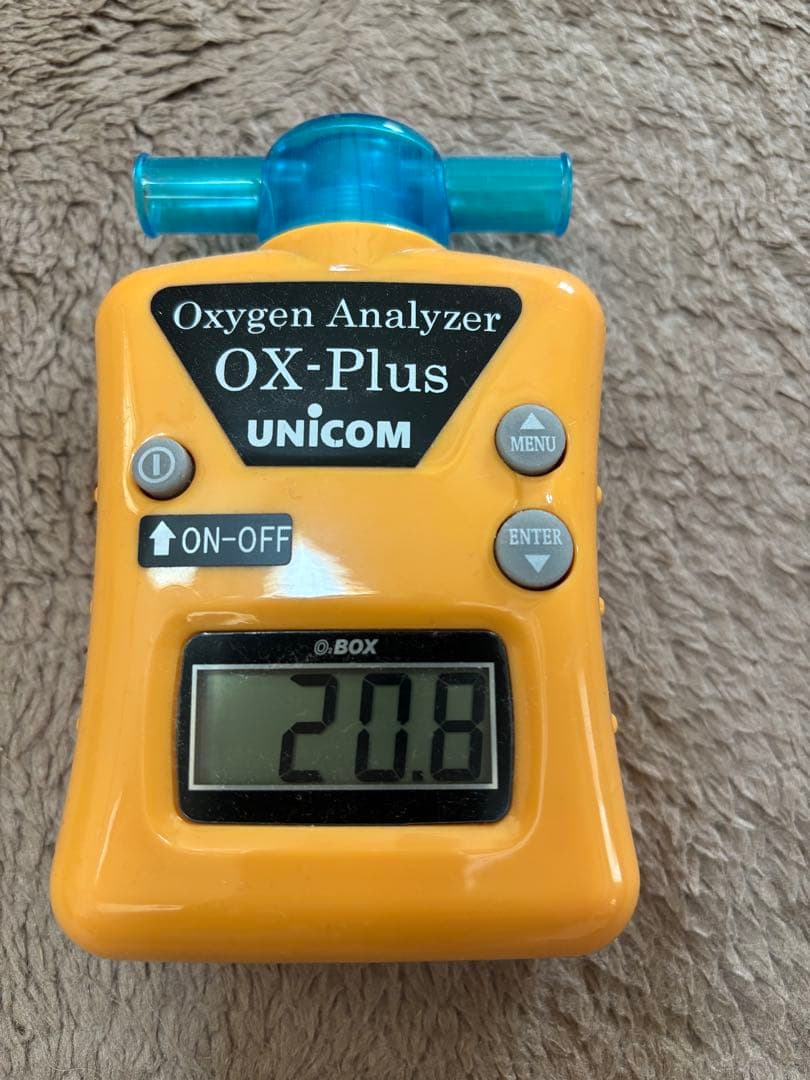 酸素室　酸素濃度計
