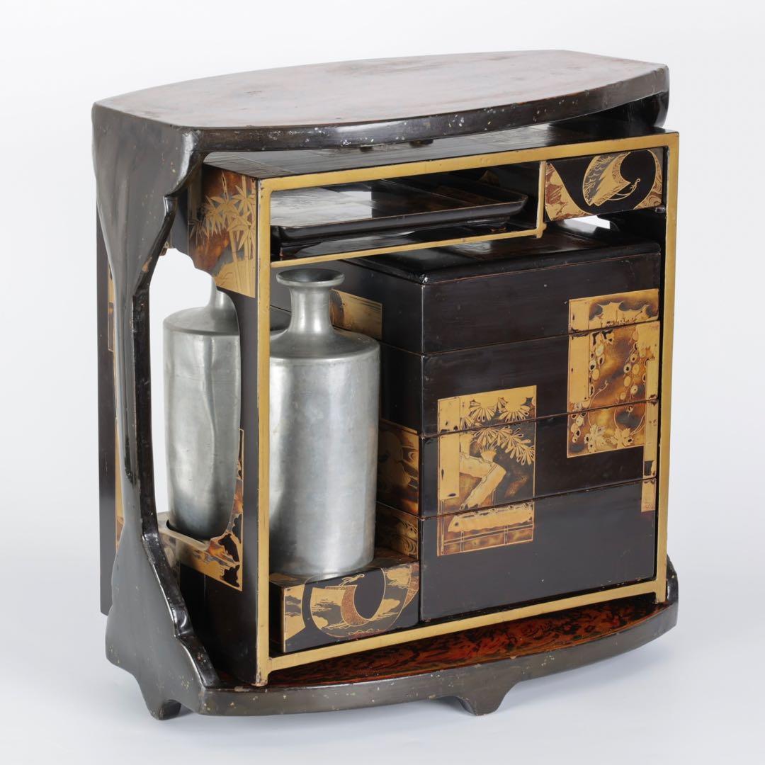 漆塗金蒔絵 野弁当 野点 花見重 重箱 錫製徳利 台付 骨董 古美術漆器 漆