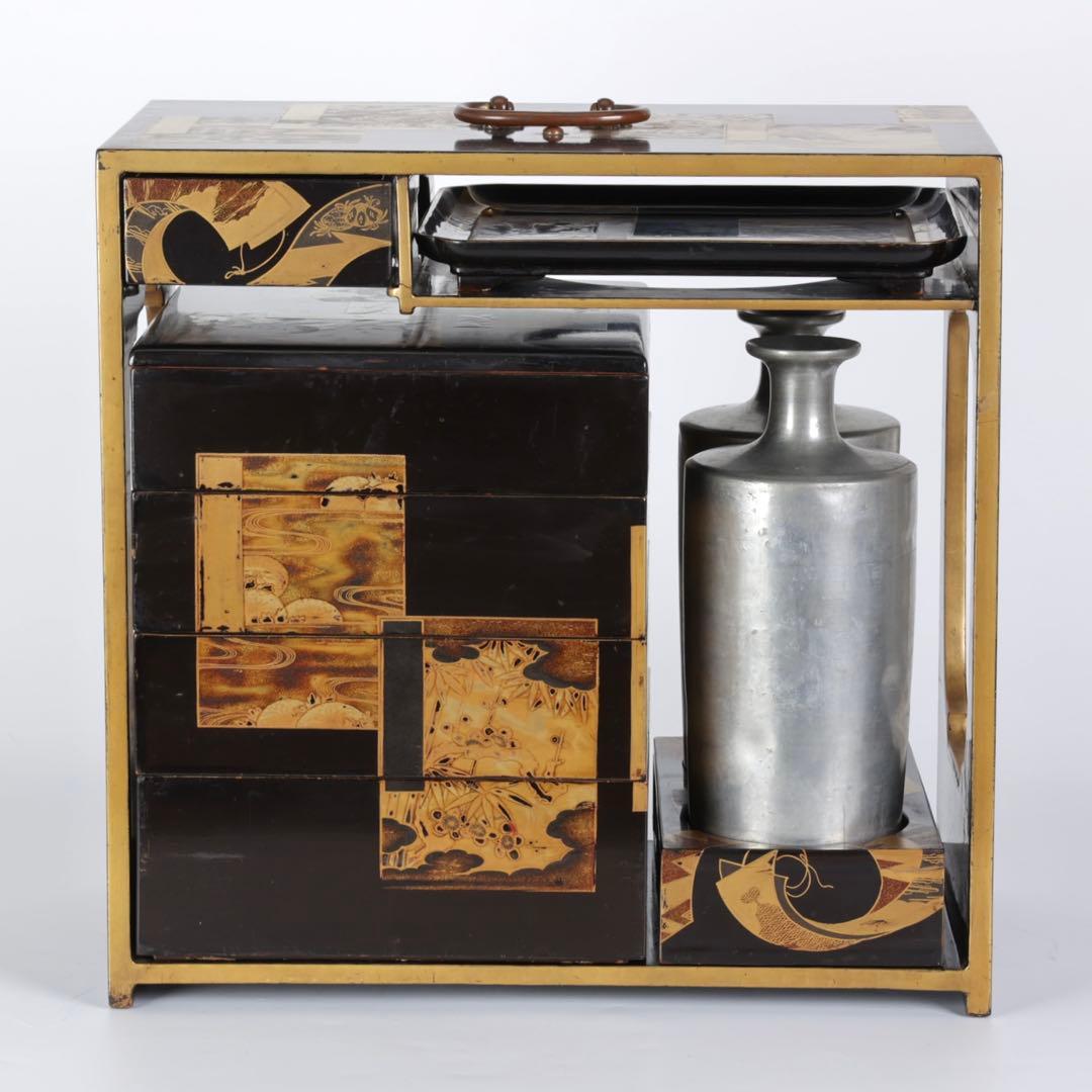 漆塗金蒔絵 野弁当 野点 花見重 重箱 錫製徳利 台付 骨董 古美術漆器 漆