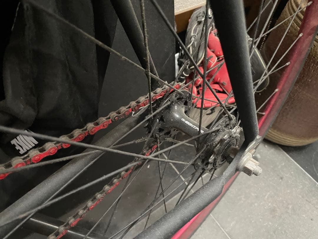 ピストバイク マットブラック 赤ホイール