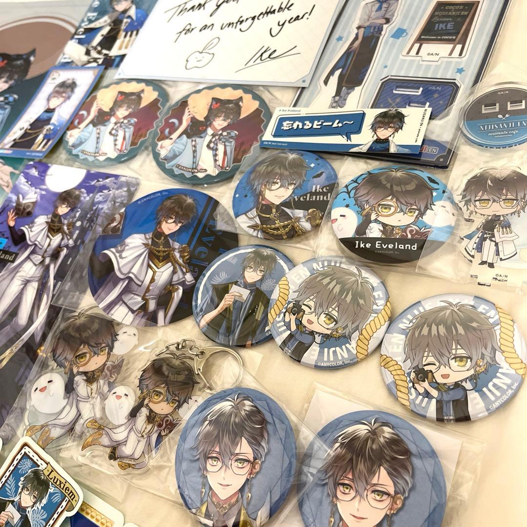 アイク Ike 31点グッズまとめ売りハロウィン アクスタ缶バッジLuxiem