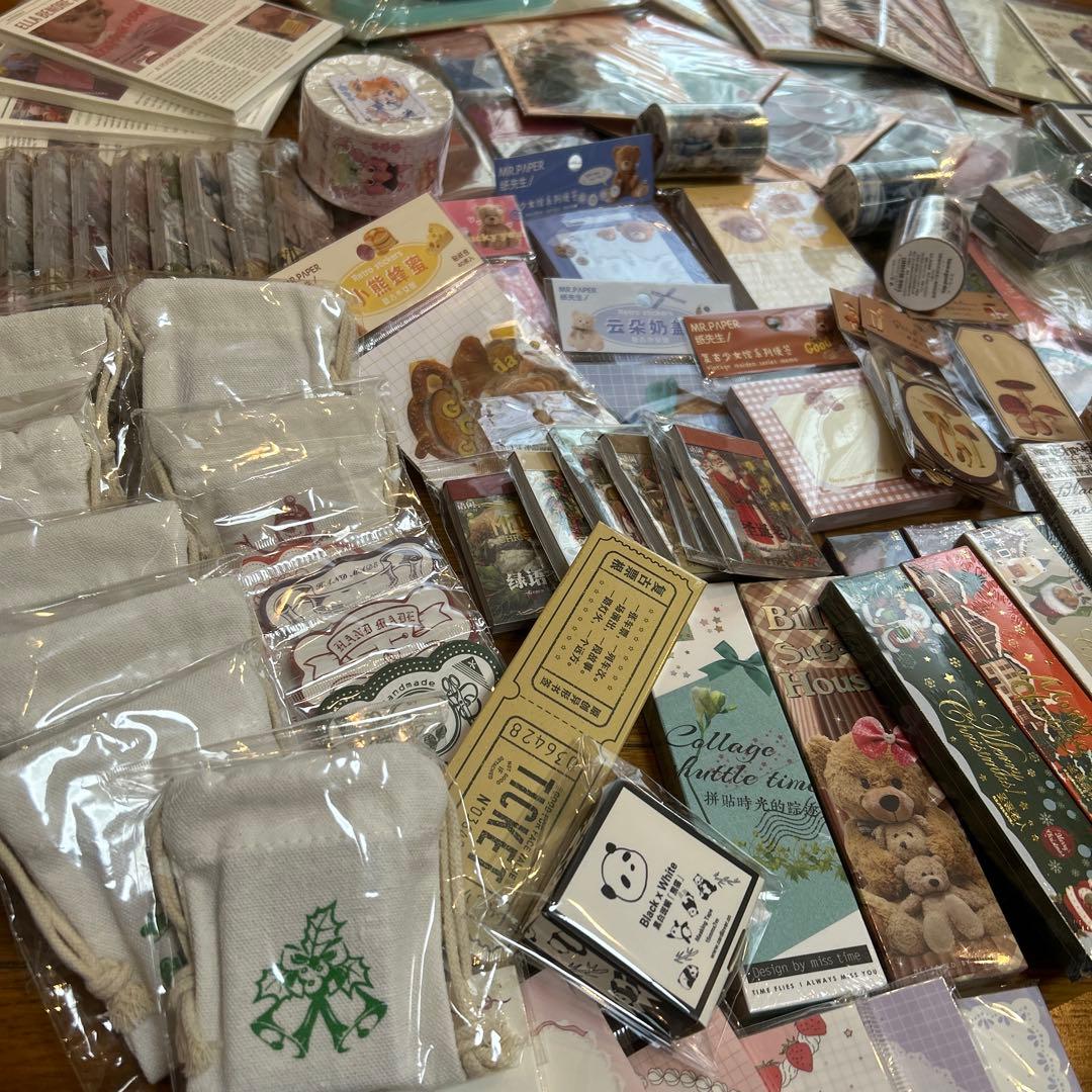 ♦️専用の出品♦️海外コラージュ素材紙 大量まとめ3★新品未使用