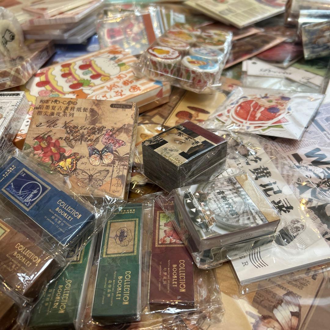 ♦️専用の出品♦️海外コラージュ素材紙 大量まとめ3★新品未使用