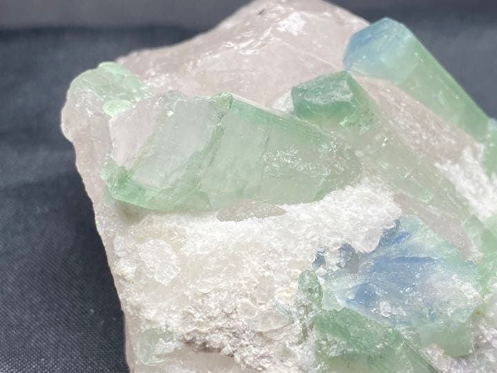 トルマリン　ピーチ鉱山　76g