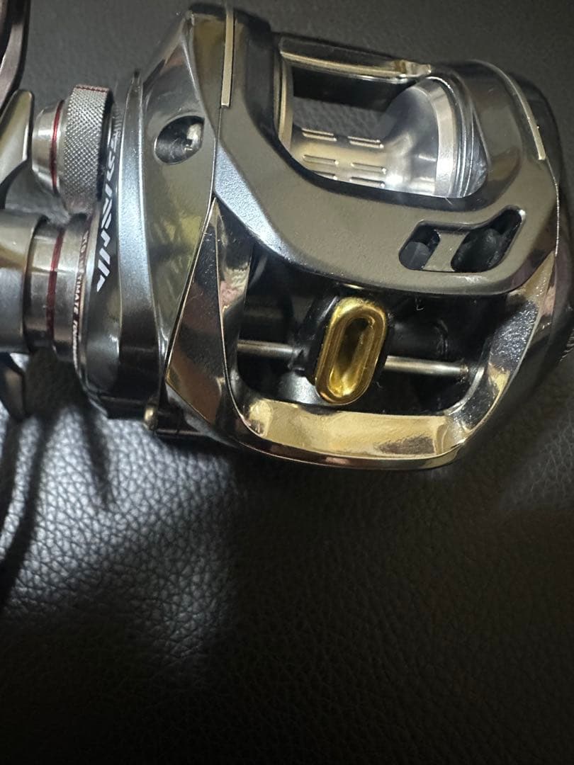 DAIWA 7.9 ベイトリール