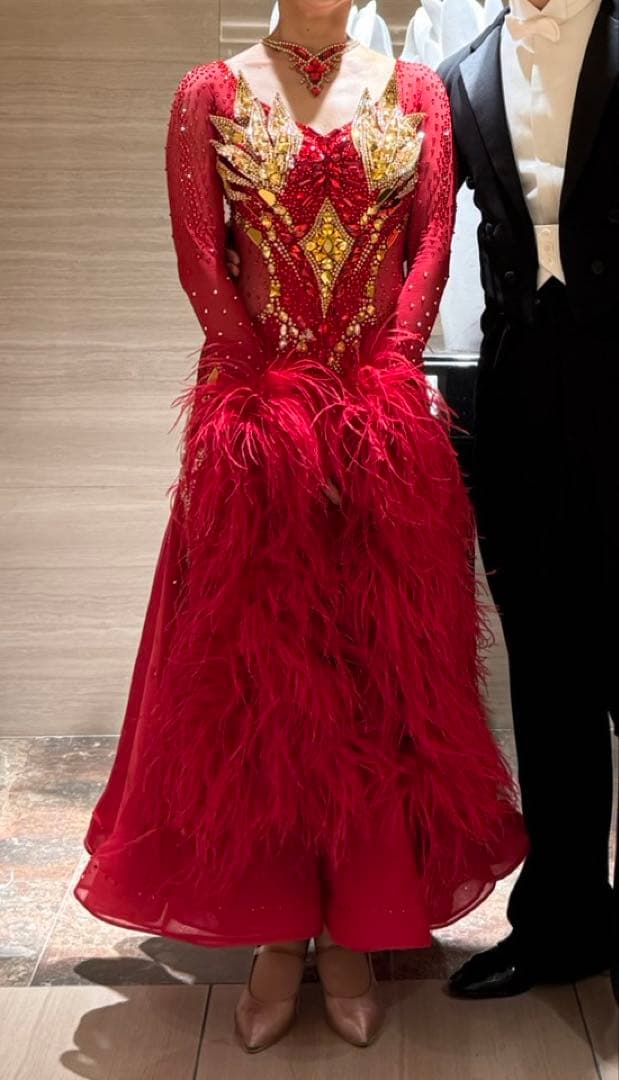 豪華　ヨーロッパハイブランド　M オーストリッチ　スタンダードドレス 社交