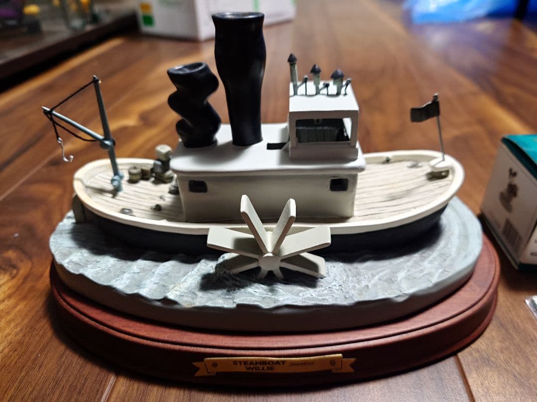 WDCC ウォルトディズニー 蒸気船ウィリー　ミッキーフィギュア付き