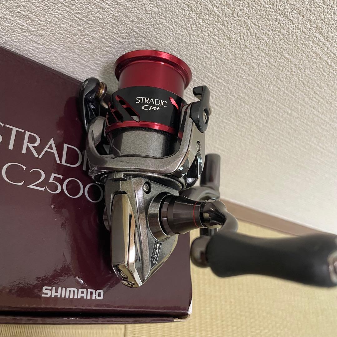 美品SHIMANO STRADIC C14+ C2500HGS