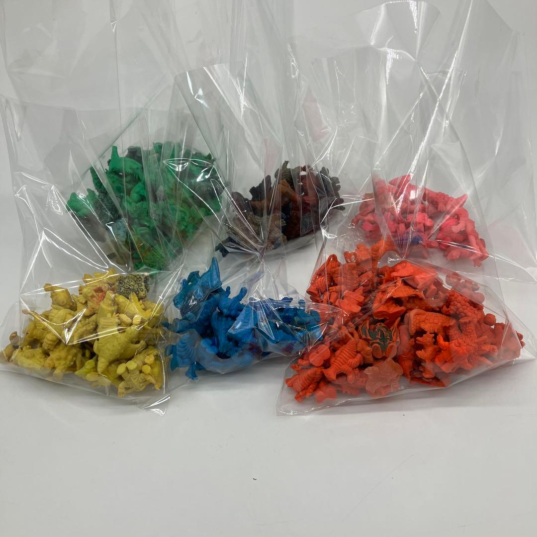 ウルトラマン　消しゴム　怪獣　フィギュア　昭和レトロ　当時物　ポピー　レア　大量