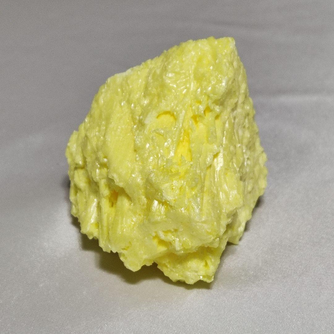 パワーストーン　サルファー　自然硫黄　天然石　原石　94g　No.864