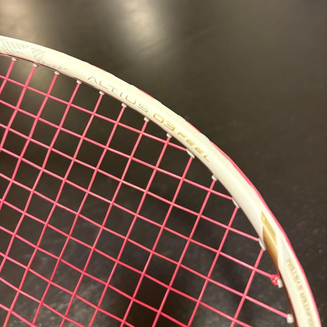 アルティウス03 フィール バドミントンラケット
