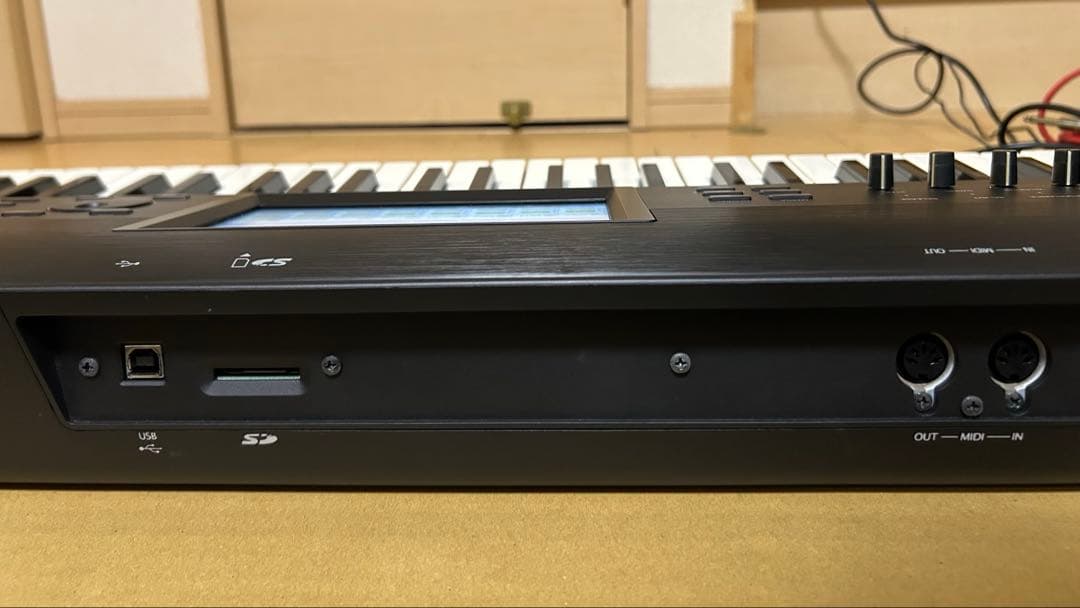 KORG KROME 61鍵 シンセサイザー ミュージックワークステーション