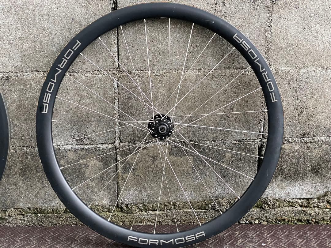 シクロ　カーボンチューブラー　ディスク