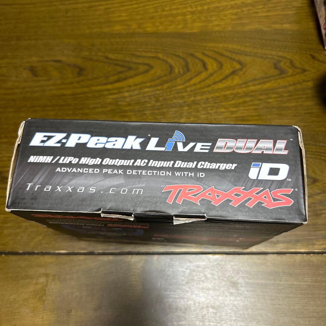 Traxxas 充電器　 EZ Peak Live Dual 200W