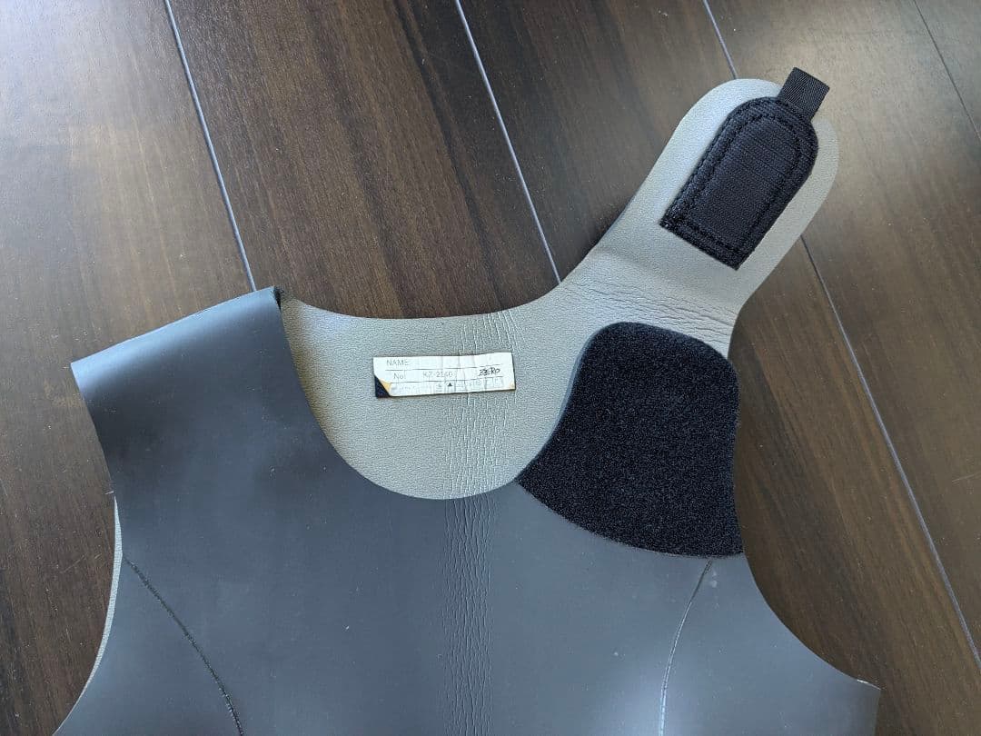 ウエットスーツ　股がけツーピース5mm