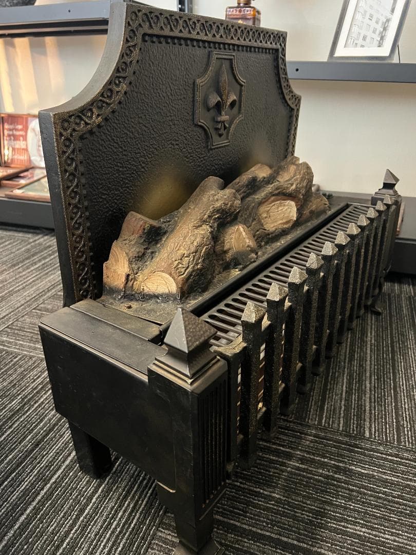 入手困難DIMPLEX 中世ヨーロッパ 西洋風 電気暖炉 アンティーク 城の暖炉