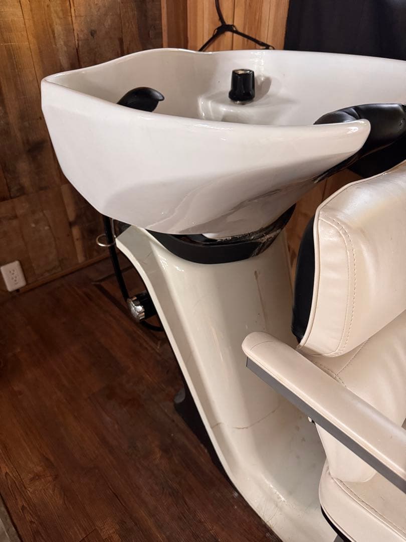 タカラベルモンド　シャンプー台RSⅢ COMFORT ホワイト 引き取り限定！