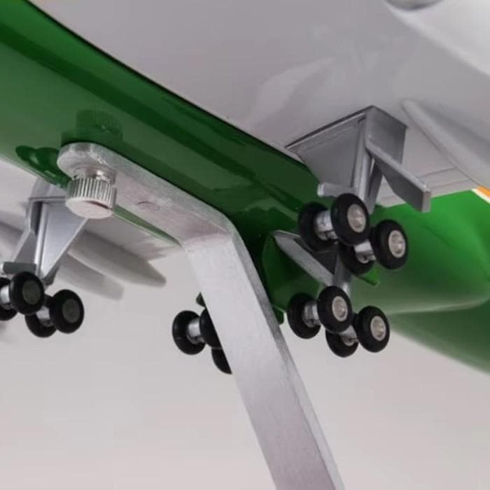 エバーエアー B747 エバー航空 模型飛行機 ランディングギア LEDライト