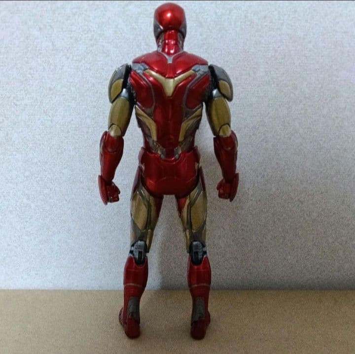 MAFEX アイアンマン マーク85 アベンジャーズ エンドゲーム