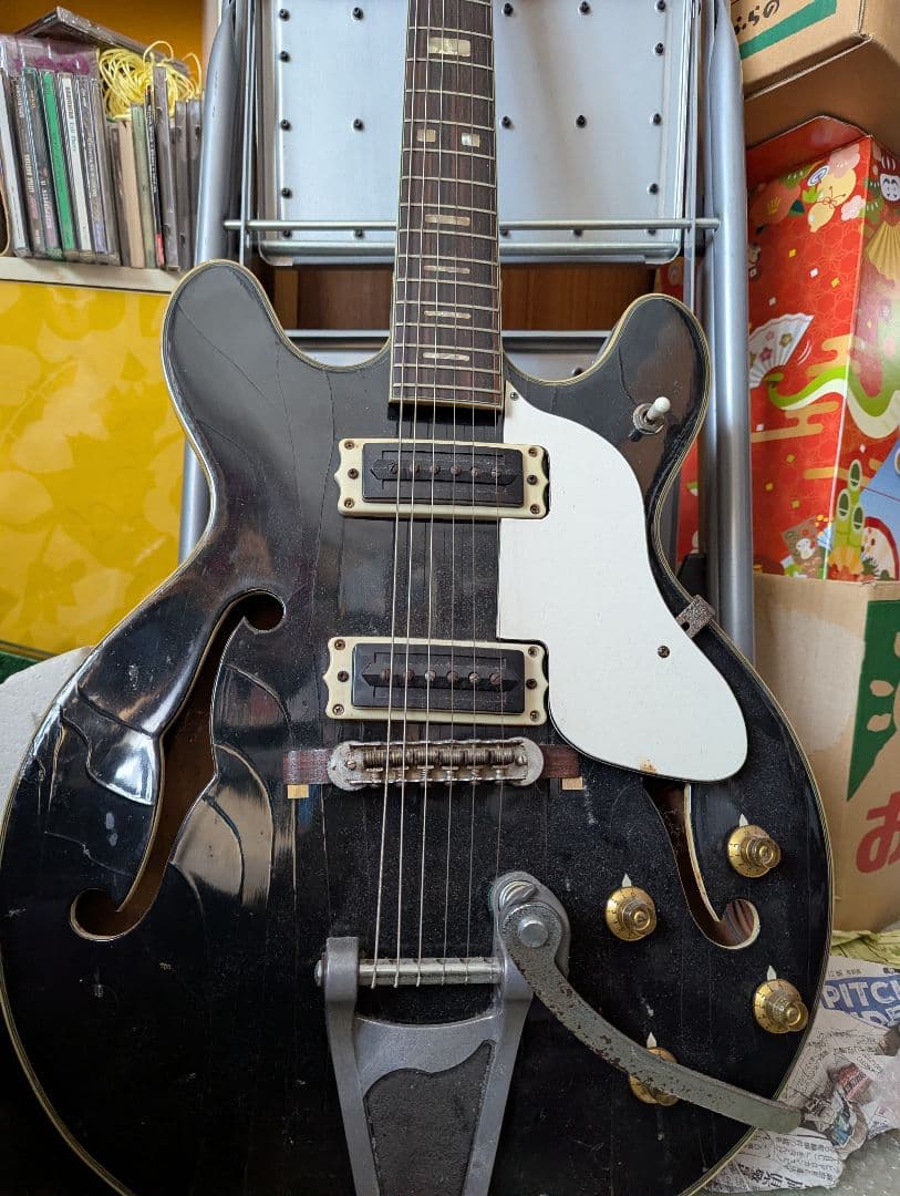 Honey エレキギター ブラック　ビザール