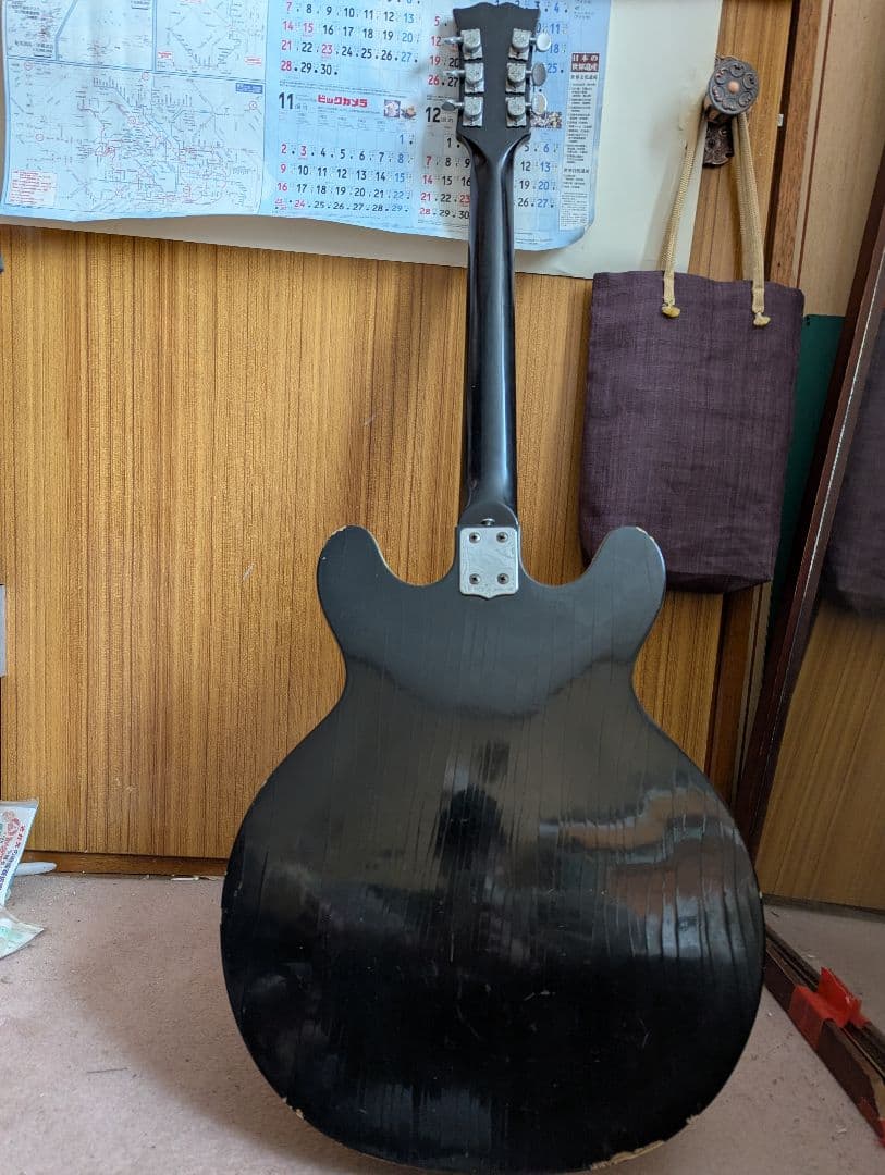 Honey エレキギター ブラック　ビザール