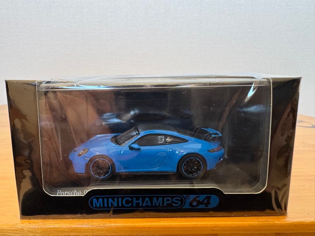 【MINICHAMPS】Porsche 911GT Shark Blue