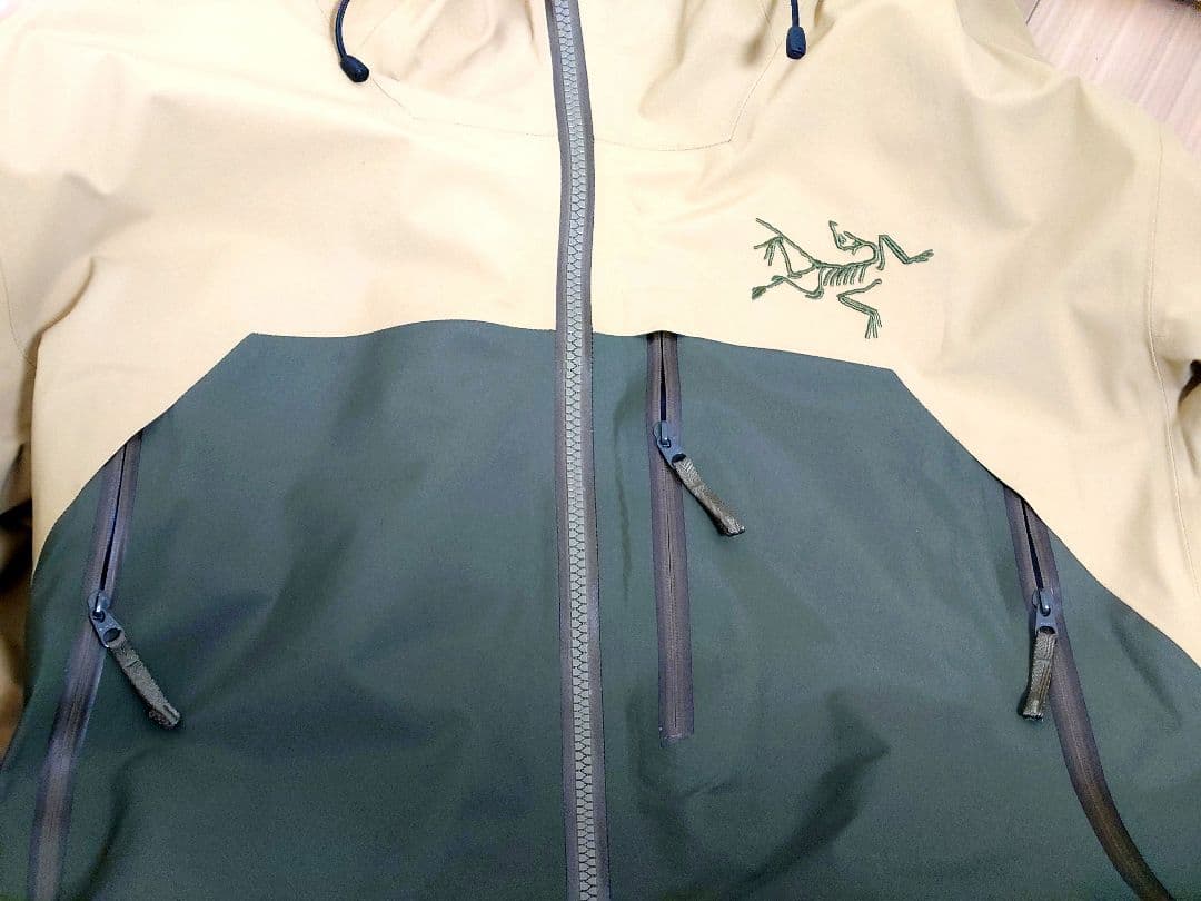 ARC'TERYX アークテリクス Rush Jacket