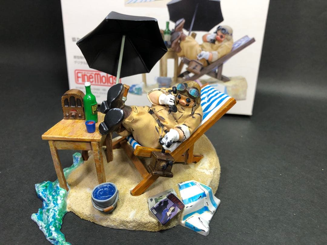 【完成品】ファインモールド紅の豚(アジトのポルコ)台座付き塗装済み完成品