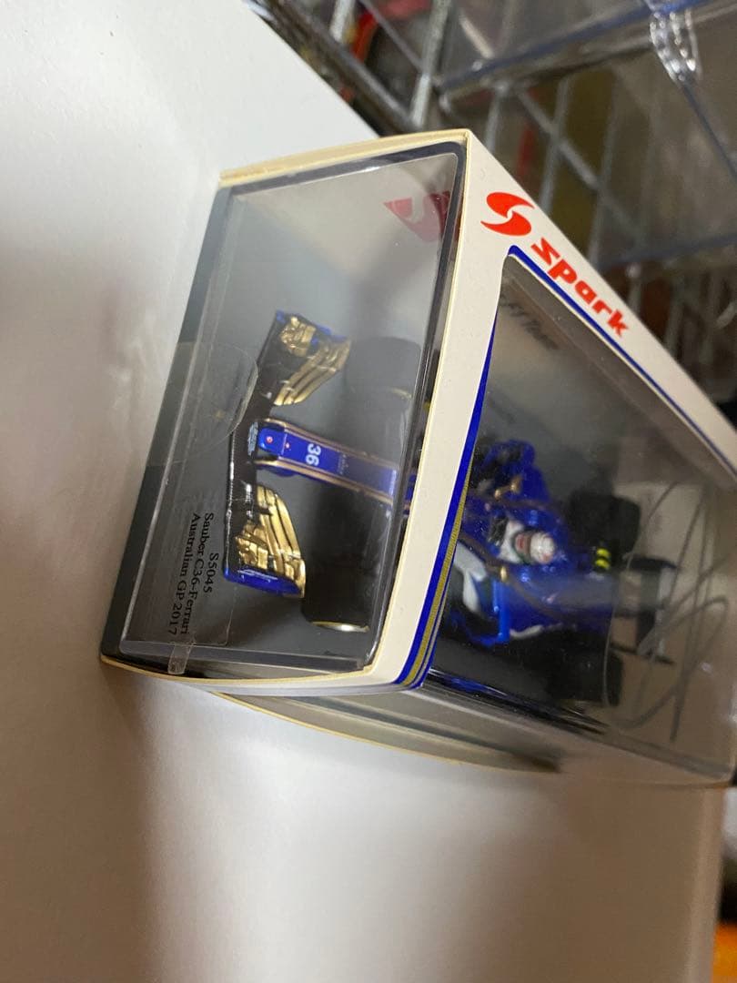 2017 Sauber F1 Team アントニオジョビナッツィ直筆サイン